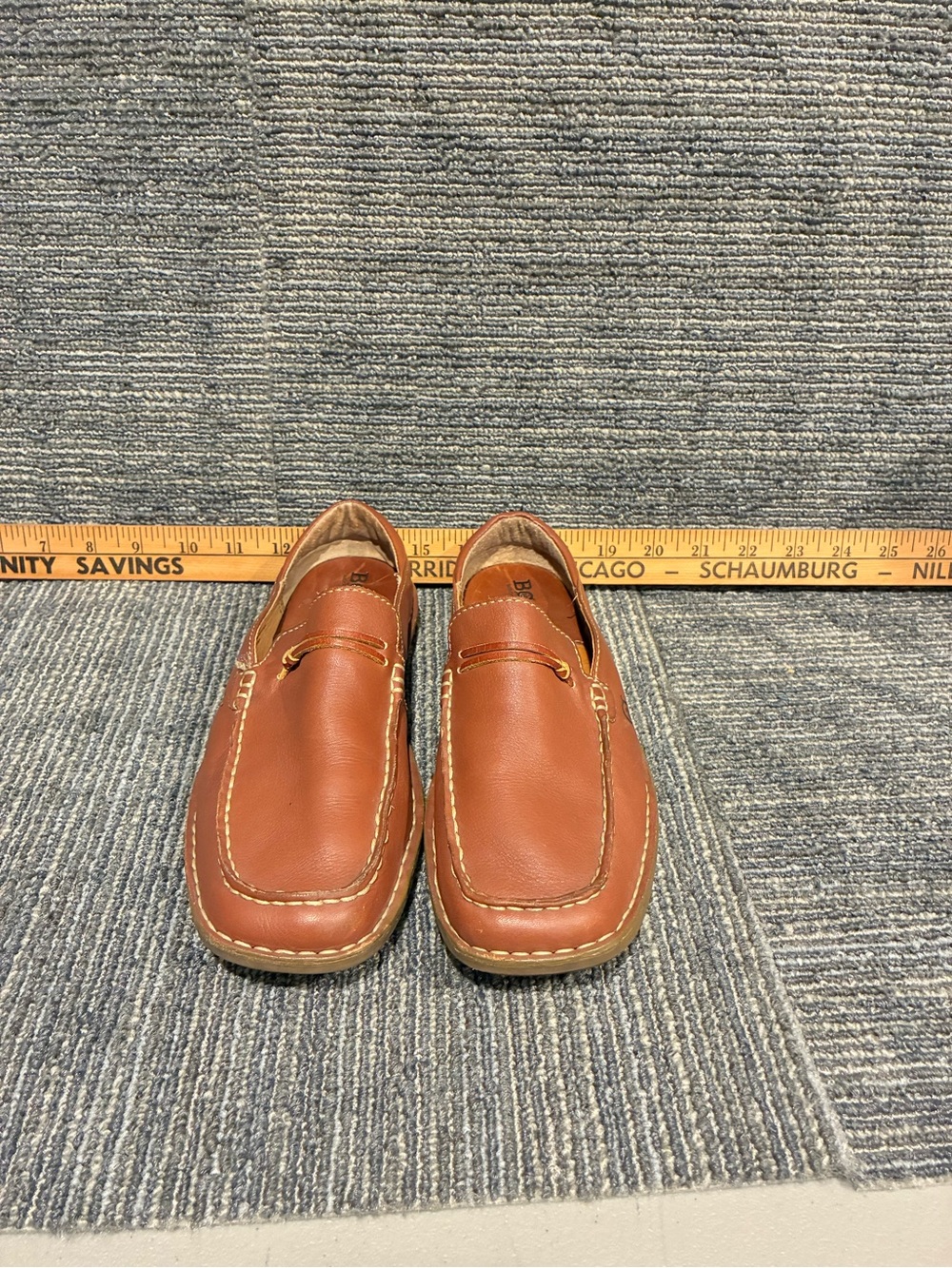 Born Women’s Loafer mules Slip-On Driving Shoes Sz 7 Loafers in Chestnut Brown